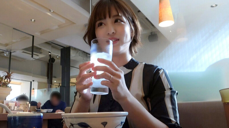 『人妻』 完全プライベート映像 生でさせちゃう三児の母・玉城夏帆ちゃん...