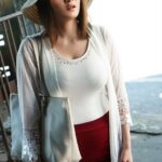 『人妻』 ど田舎の夏はヤルことがなくて隣の巨乳奥さんの誘惑に乗っかり毎日じっとり汗だく交尾 鷲尾めい 【FANZA】