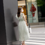 『人妻』 【上場企業ドM秘書奥さま】出来る女はベッドの上でいいなりパイパンオナホ★敏感ボディくねらせ潮吹きビュービューエビ反り絶頂！浮気精子たっぷり膣内射精で搾り取る過激個人撮影 【FANZA】