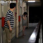 『人妻』 家を追い出され寂しそうに震えている隣の奥さんと密かにヤリ続けた日々…。 花狩まい 【FANZA】