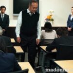 『人妻』 密着セックス ～研修旅行先で深まる、上司との不貞関係～ 北条麻妃 【FANZA】