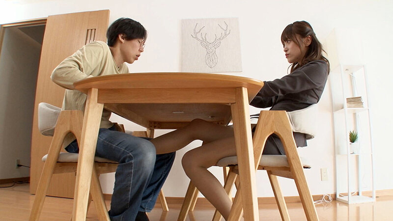 『人妻』 帰って来たドスケベお姉ちゃん！精子枯れても許さないヤリまくり...