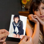 『人妻』 年上の妻みうに制服着せて青春SEX 大好きな妻の10代を妄想して出会った頃のようにハメ狂いした週末 仲村みう 【FANZA】