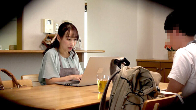 『人妻』 このたびウチの妻（44）がパート先のバイト君（20）にねとら...