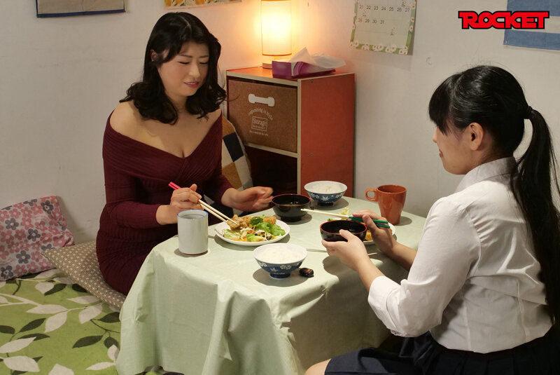 『人妻』 下町銭湯夜の顔、ソープ嬢として貴方様にご奉仕します。 田原凛...