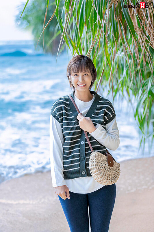 『人妻』 沢山出る母乳で3児を育てるママさんバレーガチ勢の島人 玉城夏...