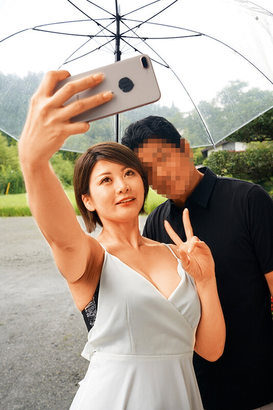 『人妻』 最高の人妻 旦那の前で穢されて… 推川ゆうり 【FANZA】