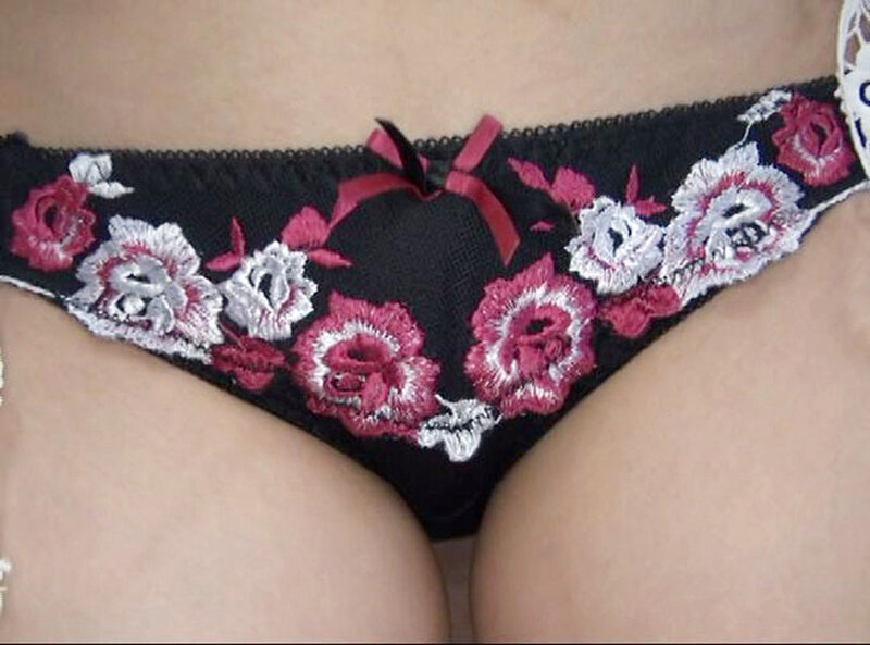 『人妻』 300人のパンツ 2 【FANZA】