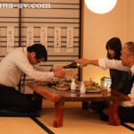 『人妻』 取引先の傲慢社長に中出しされ続けた出張接待。 専属美女、イイ女のスーツ『美』―。 市来まひろ 【FANZA】