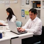 『人妻』 一夜限りの過ち 真夜中に貪り合う残業情事 一色桃子 【FANZA】