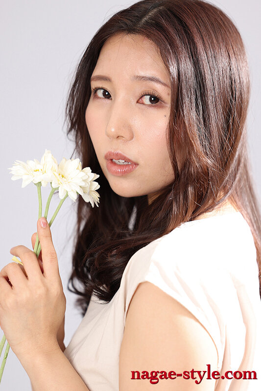 『人妻』 上司の前で・・ 私の妻がヌードモデルになりました。11 美丘...