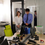 『人妻』 恥辱と体液にまみれた美人秘書 夫の傍でも疼きが抑えられない社内寝取られ性交 美乃すずめ 【FANZA】