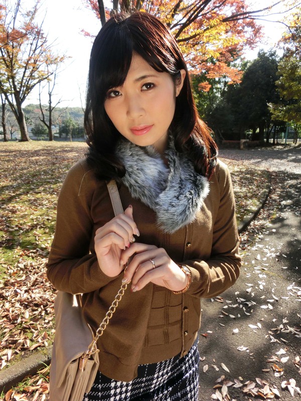 『人妻』 発情期の人妻 指原郁子 【FANZA】