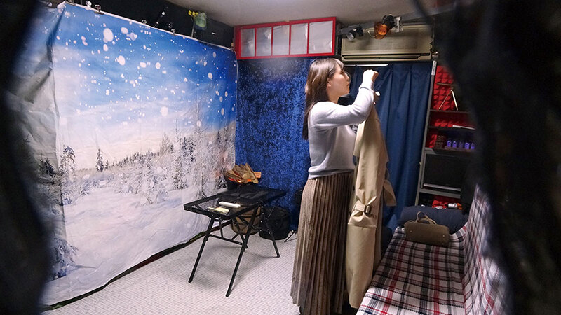 『人妻』 自分の部屋に泊まることになった妻の女友達 「人妻麻里子さん（...