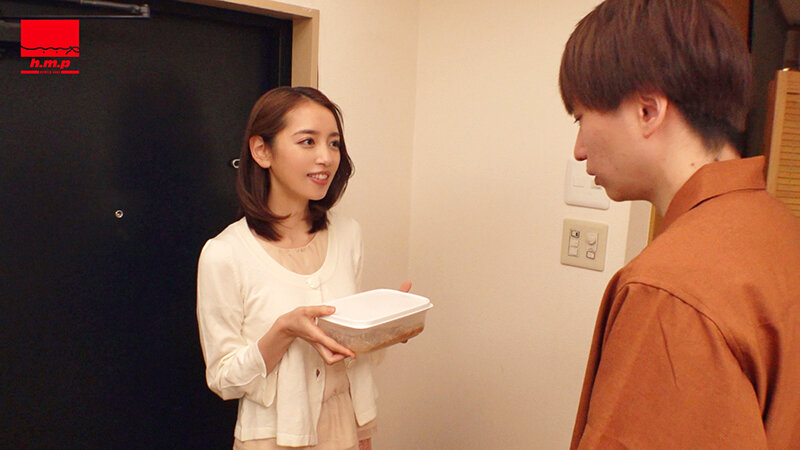 『人妻』 いつも寂しげな瞳で見つめてくる隣人のシングルマザーに恋堕ちし...