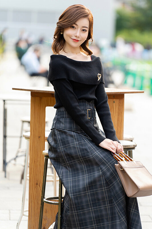 『人妻』 【色気むんむん】キレカワ美女奥様27歳。セフレ男子大学生とホ...