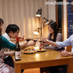 『人妻』 交換夫婦NTR 窓越しに目撃した妻と友人の衝撃的浮気映像 橘京花 【FANZA】