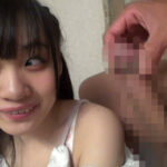 『人妻』 素人ナンパでセンズリ鑑賞14 見るだけでいいんです！だからちょっと僕のチ●ポ見てもらえませんか？ 【FANZA】