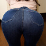 『人妻』 家事代行サービスで来た長身デカ尻妻の誘惑に我慢できずチ●ポを見せつけたら発情してしまい、それから毎日来ては搾精されまくっている 水端あさみ 【FANZA】