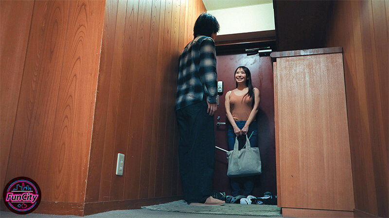 『人妻』 四つん這いで無自覚にデカ尻挑発してくるパート家政婦 ドジっ子...