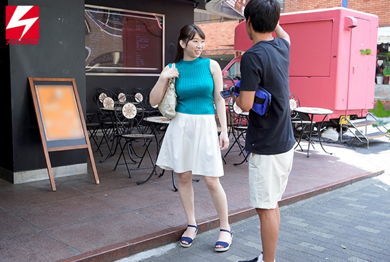 『人妻』 「そこの巨乳奥さん、童貞くんと密着混浴してくれませんか？」街...