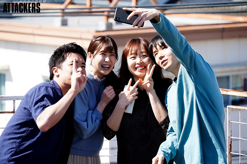 『人妻』 ずっとあなたの事が好きだった。 密かに想いを寄せていた幼馴染...