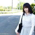 『人妻』 スカートの下はノーパンパンスト状態で授業終わりにやってきた淫乱現役女教師とホテルで密会AV出演 【FANZA】