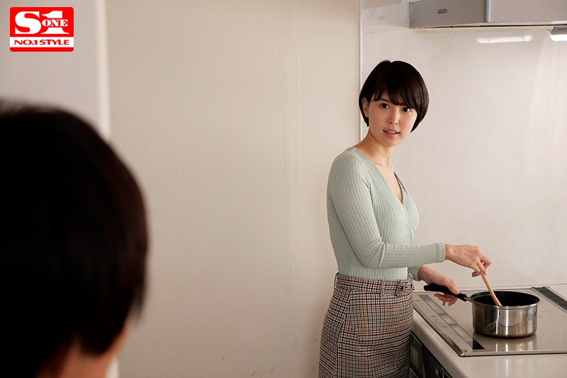 『人妻』 濡れ透けて露出した兄嫁のブラジャーにボクは我慢できず、全てぶ...