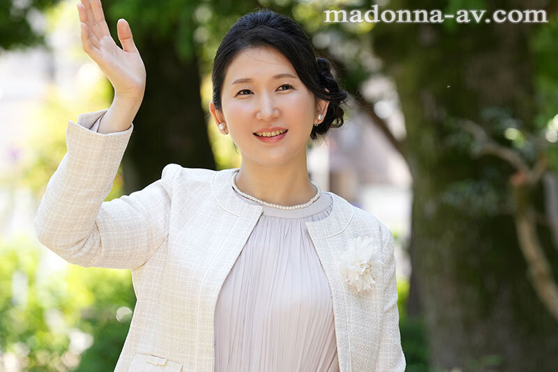 『人妻』 卒業式の後に…大人になった君へ義母からの贈り物―。 久野和咲...