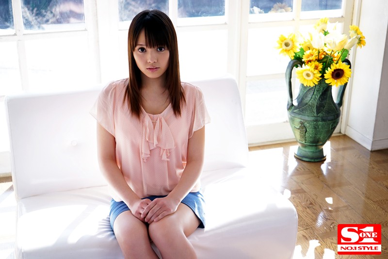 『人妻』 子持ちGカップ若妻の初イキ！初体験4本番スペシャル 愛葉りり...