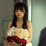 『人妻』 お隣さんはみんな欲求不満！？性欲を抑えられない女たちとラッキースケベでエロエロ展開！！ 【FANZA】