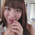 『人妻』 1ヶ月禁欲したセックス依存のケダモノ人妻に月1で呼び出され勃起薬を飲まされ射精を許されないまま真昼間から翌朝まで狂ったように腰を振らされてます。 水川潤 【FANZA】