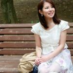 『人妻』 結婚してまだ一ヶ月の新婚だけど…夫に内緒でAVデビュー！！ 綾乃千晶 【FANZA】