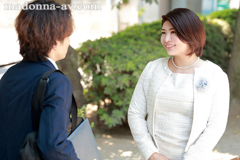 『人妻』 卒業式の後に…大人になった君へ義母からの贈り物―。 赤井美希...