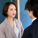 『人妻』 「終電なくなっちゃったね…じゃあウチくる？」終電を逃して旦那さんが出張中の女上司の家にお泊まり不倫、誘惑発情された僕は興奮して朝までハメ続けた 美咲かんな 【FANZA】