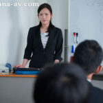 『人妻』 背徳の寝取らせシアタールーム 低俗男たちの醜い肉棒で汚された貞淑妻ー。 沖宮那美 【FANZA】