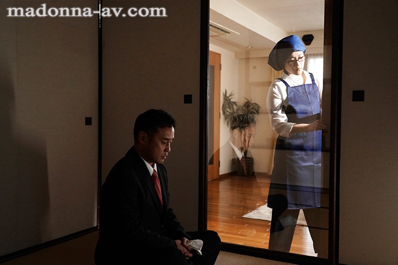 『人妻』 マジックミラーNTR 取引先の男と最愛の妻、鏡越しの略奪愛―...