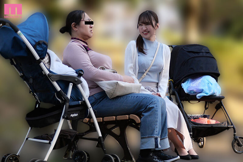 『人妻』 ベビーカー揺らしながら絶対オレら夫婦を見下してる隣人巨乳妻の...