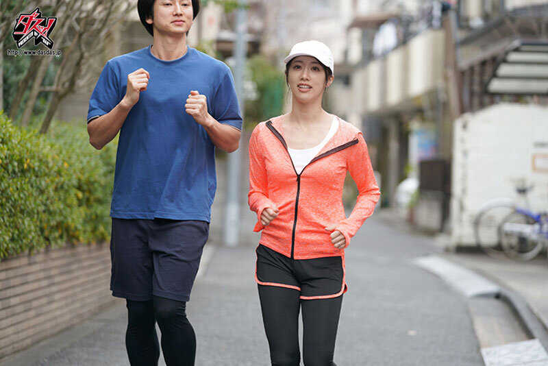 『人妻』 派遣マッサージ師にきわどい秘部を触られすぎて、快楽に耐え切れ...