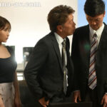 『人妻』 ヌードモデルNTR 上司と羞恥に溺れた妻の衝撃的浮気映像 桃園怜奈 【FANZA】