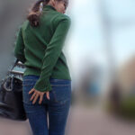 『人妻』 子持ちのおばさんだけどおち〇ぽ欲しいの アヤさん（40歳） 【FANZA】