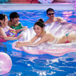 『人妻』 妻の大親友がナイトプールで逆NTR『脱いだらモデル級のビキニ姿に興奮して勃起しているのがバレて…笑顔の誘惑に我慢できず何度も浮気中出ししちゃいました。』 三葉ちはる 【FANZA】