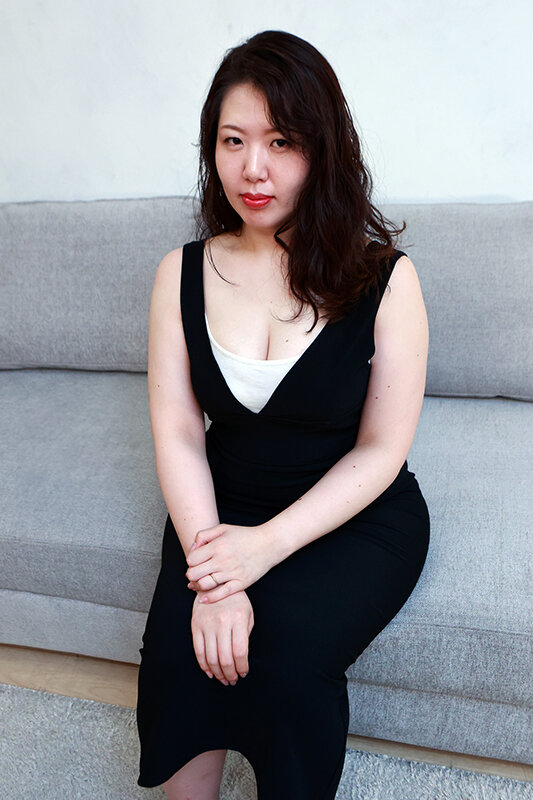 『人妻』 借金返済の為にAV出演するはずが… 久々のSEXに理性崩壊！...