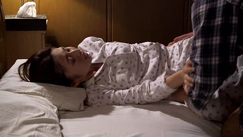 『人妻』 他人棒と妻 妻の寝取られ現場を覗いてしまった50歳夫の性癖 ...