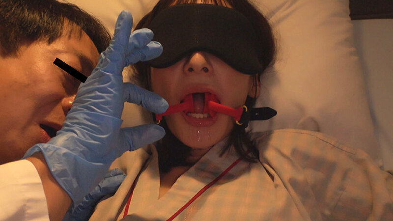 『人妻』 とろけ顔でイキまくり潮を吹き散らかす変態【拘束羞恥で漏らしイ...