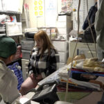 『人妻』 万引き スーパーの人妻たち ●破壊力抜群な超乳超尻妻 ●勝ち気だけどドMな敏感妻 ●敏感すぎるスレンダー無毛妻 【FANZA】