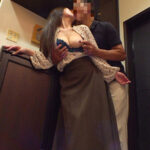 『人妻』 投稿！旦那にバレずにW不倫する昼顔美人妻10人 貴方の肉棒が欲しい… 【FANZA】