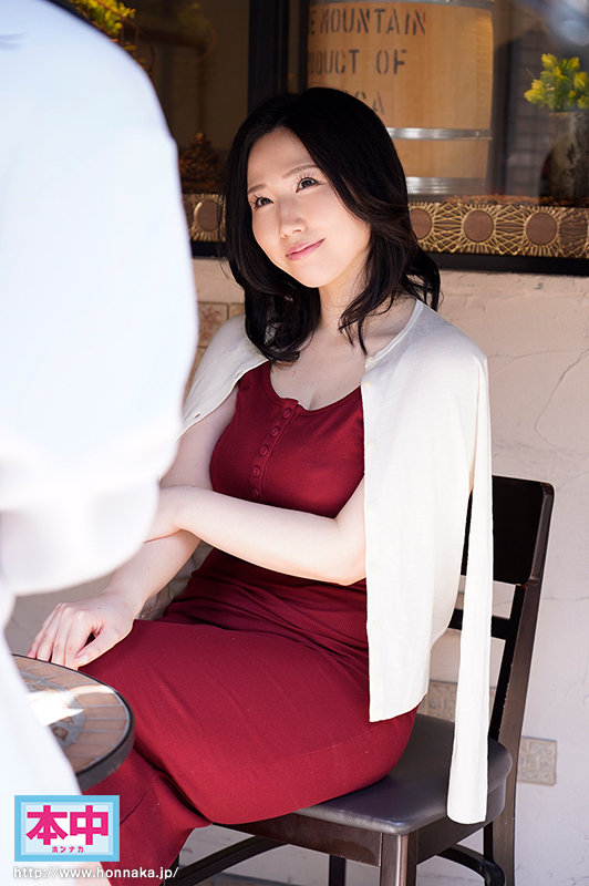 『人妻』 「生中出し無料」の好条件で誘って、年下男子の若い精子で隠し子...