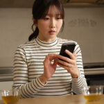 『人妻』 旦那がすぐそばにいるのに若い男を誘い入れ騎乗位でハメ●す汁まみれ性欲モンスター団地妻リベンジFUCK23発 大槻ひびき 【FANZA】