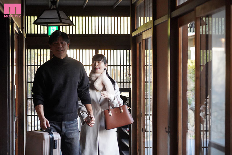 『人妻』 【最高の愛人と湯けむり不倫旅行】耳元囁きおねだり淫語に身も心...